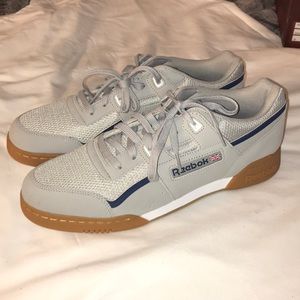 Reebok Classic Sneaker Tennis Shoe Gray Gumshoe